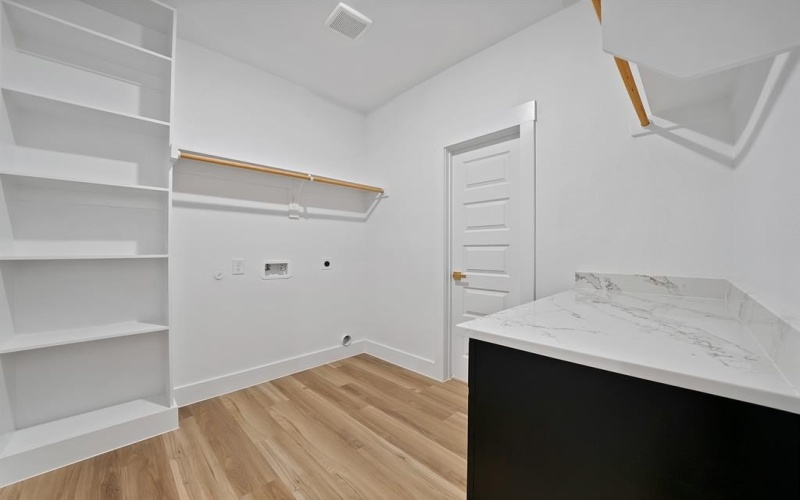 3412 Mount Horum Way, Fort Worth, TX 76105, 4 Habitaciones Habitaciones , ,2 BañosBaños,Residential,En Venta,3412 Mount Horum Way,0,21086162