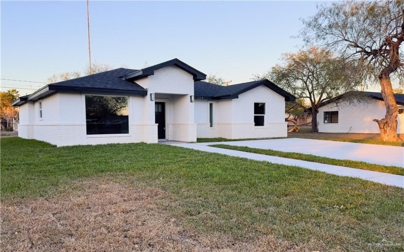 604 W 11th Street, Weslaco, TX 78596, 3 Habitaciones Habitaciones , ,2 BañosBaños,Residential,En Venta,604 W 11th Street,459174