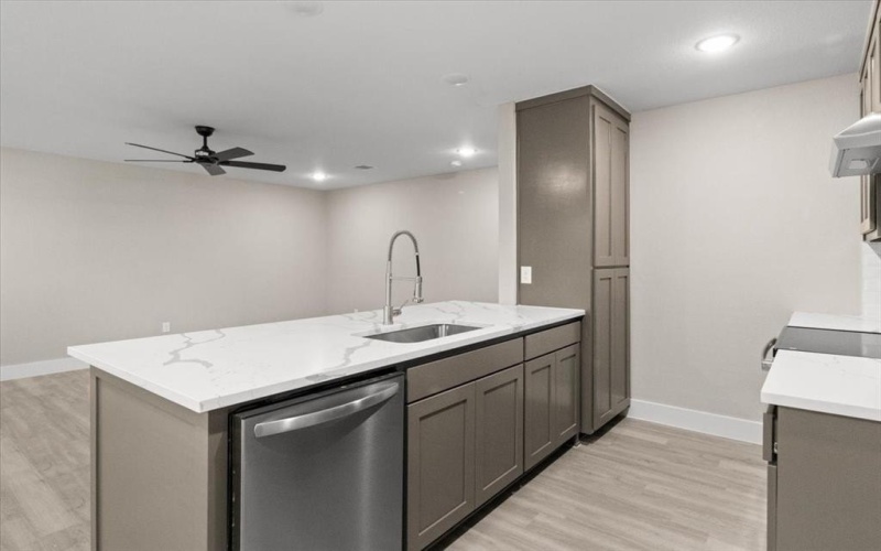 2644-46 Hutchinson Street, Fort Worth, TX 76106, 6 Habitaciones Habitaciones , ,6 BañosBaños,Residential Multi Family,En Venta,2644-46 Hutchinson Street,0,21086211