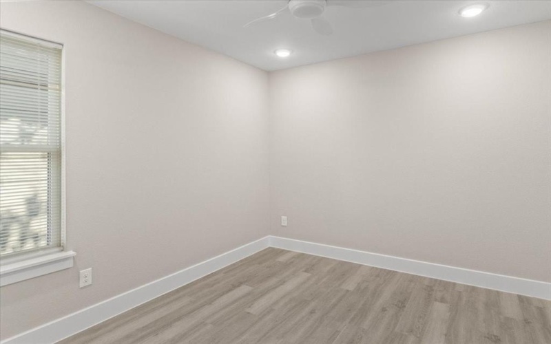 2644-46 Hutchinson Street, Fort Worth, TX 76106, 6 Habitaciones Habitaciones , ,6 BañosBaños,Residential Multi Family,En Venta,2644-46 Hutchinson Street,0,21086211