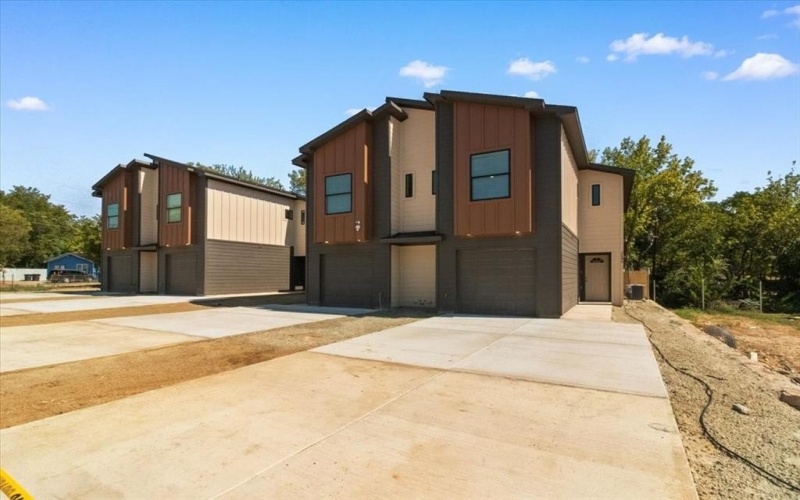 2644-46 Hutchinson Street, Fort Worth, TX 76106, 6 Habitaciones Habitaciones , ,6 BañosBaños,Residential Multi Family,En Venta,2644-46 Hutchinson Street,0,21086211