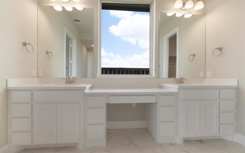4208 Clydesdale Drive, Aubrey, TX 76227, 4 Bedrooms Bedrooms, ,3 BathroomsBathrooms,Residential,For Sale,4208 Clydesdale Drive,0,21086351