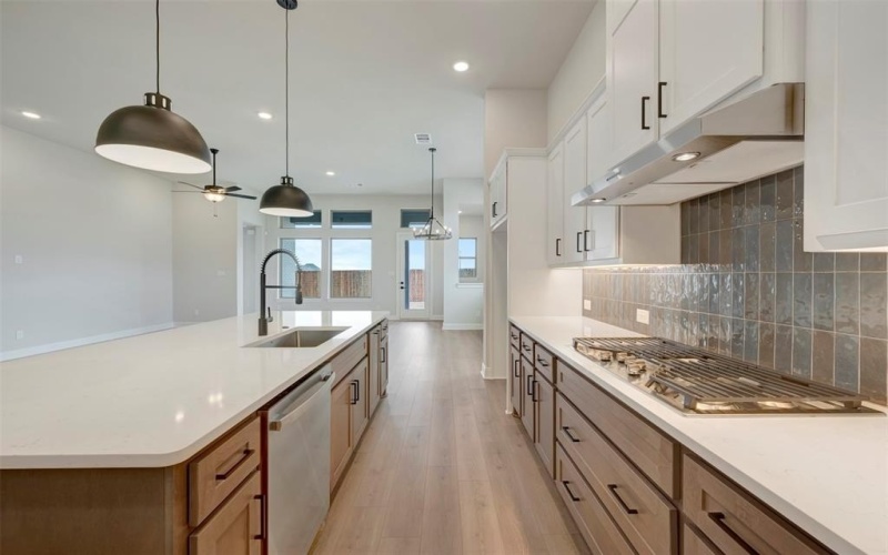 7836 Pondview Lane, Fort Worth, TX 76123, 4 Habitaciones Habitaciones , ,3 BañosBaños,Residential,En Venta,7836 Pondview Lane,0,21086365