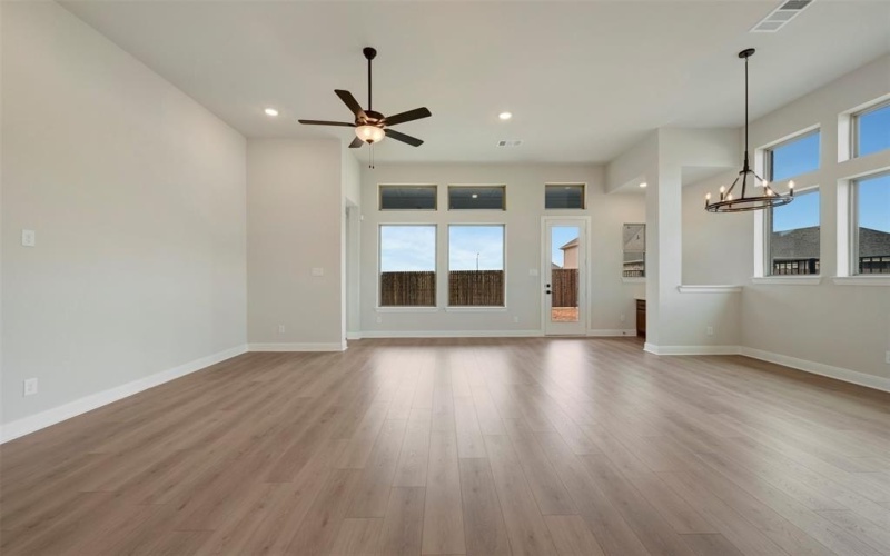 7836 Pondview Lane, Fort Worth, TX 76123, 4 Habitaciones Habitaciones , ,3 BañosBaños,Residential,En Venta,7836 Pondview Lane,0,21086365