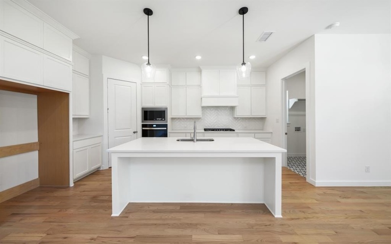 806 Kendall Lane, Celina, TX 75009, 4 Bedrooms Bedrooms, ,5 BathroomsBathrooms,Residential,For Sale,806 Kendall Lane,0,21086423