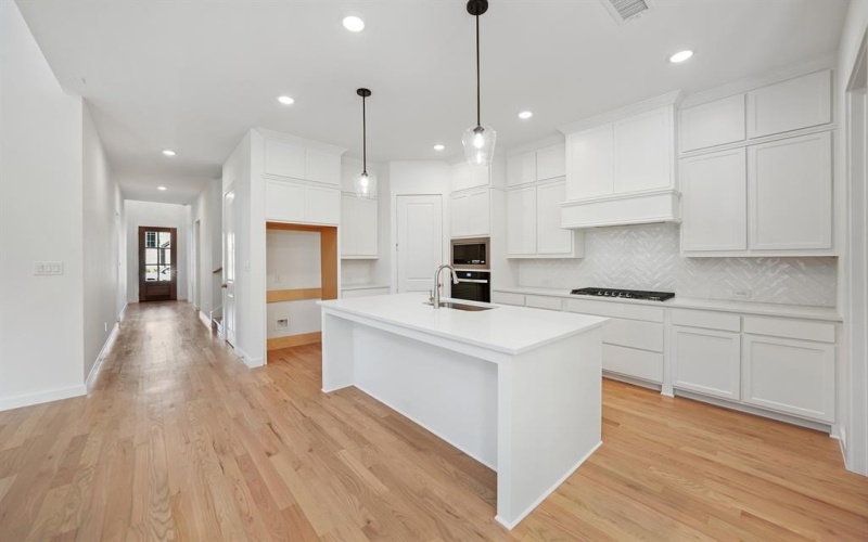 806 Kendall Lane, Celina, TX 75009, 4 Bedrooms Bedrooms, ,5 BathroomsBathrooms,Residential,For Sale,806 Kendall Lane,0,21086423