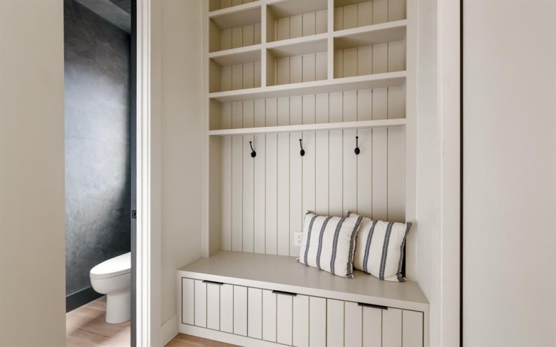 6549 Trammel Drive, Dallas, TX 75214, 4 Bedrooms Bedrooms, ,5 BathroomsBathrooms,Residential,For Sale,6549 Trammel Drive,0,21086431