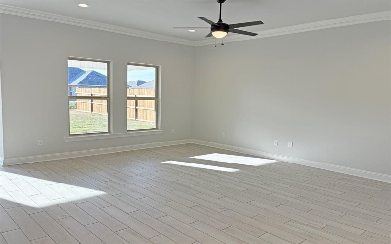 737 Crewe Lane, Bossier City, LA 71111, 3 Bedrooms Bedrooms, ,2 BathroomsBathrooms,Residential,For Sale,737 Crewe Lane,0,21086558