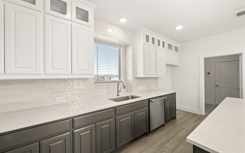 408 McKinley Street, DeSoto, TX 75115, 4 Habitaciones Habitaciones , ,3 BañosBaños,Residential,En Venta,408 McKinley Street,0,21086578