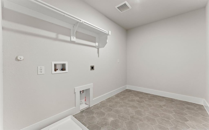 220 Chestnut Street, Celina, TX 75009, 3 Habitaciones Habitaciones , ,2 BañosBaños,Residential,En Venta,220 Chestnut Street,0,21086807