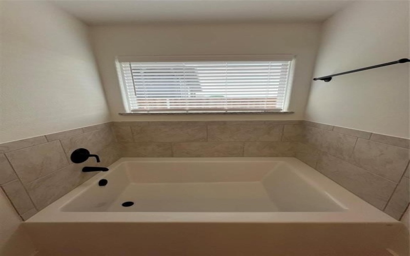 4109 Hummingbird Drive, Sherman, TX 75092, 4 Habitaciones Habitaciones , ,2 BañosBaños,Residential,En Venta,4109 Hummingbird Drive,0,21086812