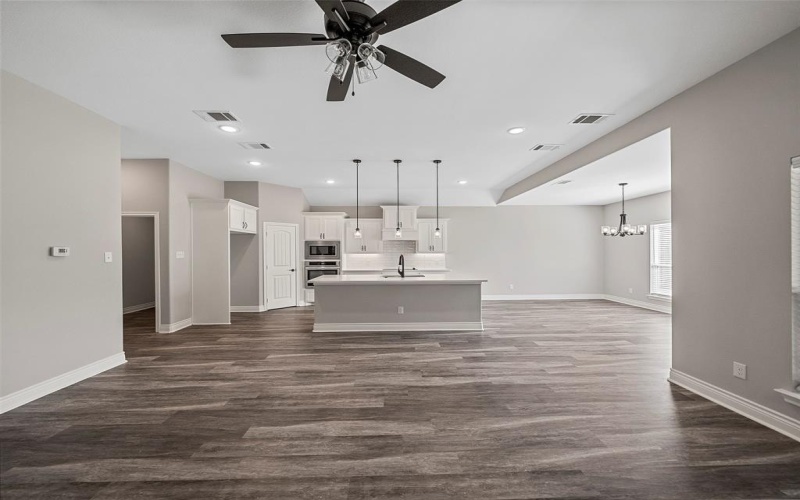 409 Ellis Place Drive, Greenville, TX 75402, 4 Bedrooms Bedrooms, ,3 BathroomsBathrooms,Residential,For Sale,409 Ellis Place Drive,0,21086884