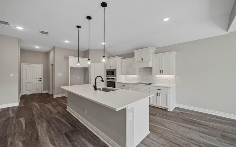 409 Ellis Place Drive, Greenville, TX 75402, 4 Bedrooms Bedrooms, ,3 BathroomsBathrooms,Residential,For Sale,409 Ellis Place Drive,0,21086884