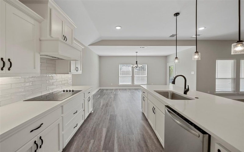 409 Ellis Place Drive, Greenville, TX 75402, 4 Bedrooms Bedrooms, ,3 BathroomsBathrooms,Residential,For Sale,409 Ellis Place Drive,0,21086884