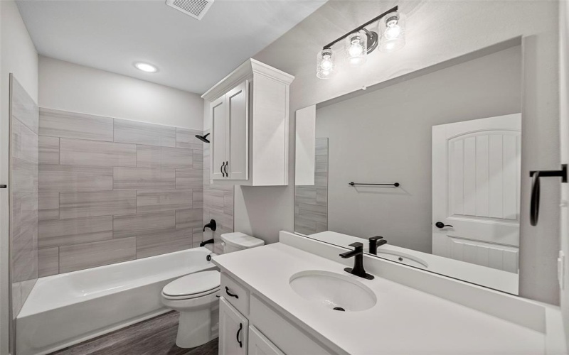 409 Ellis Place Drive, Greenville, TX 75402, 4 Bedrooms Bedrooms, ,3 BathroomsBathrooms,Residential,For Sale,409 Ellis Place Drive,0,21086884