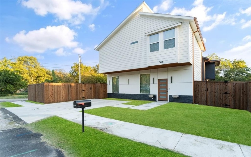 3405 Crockett Street, Greenville, TX 75401, 3 Habitaciones Habitaciones , ,2 BañosBaños,Residential,En Venta,3405 Crockett Street,0,21086919