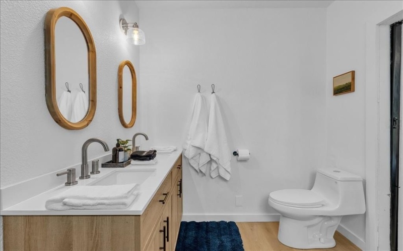 1501 Clay Street, Brenham, TX 77833, 1 Dormitorio Habitaciones , ,1 BañoBaños,Residential Multi Family,En Venta,1501 Clay Street,0,21086971