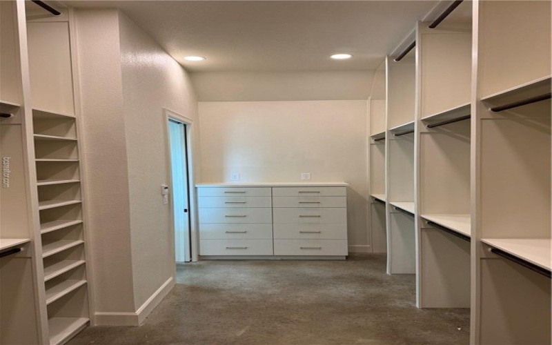 6674 Ridgeview Estates Lane, Bryan, TX 77808, 4 Bedrooms Bedrooms, ,3 BathroomsBathrooms,Residential,For Sale,6674 Ridgeview Estates Lane,0,25001602