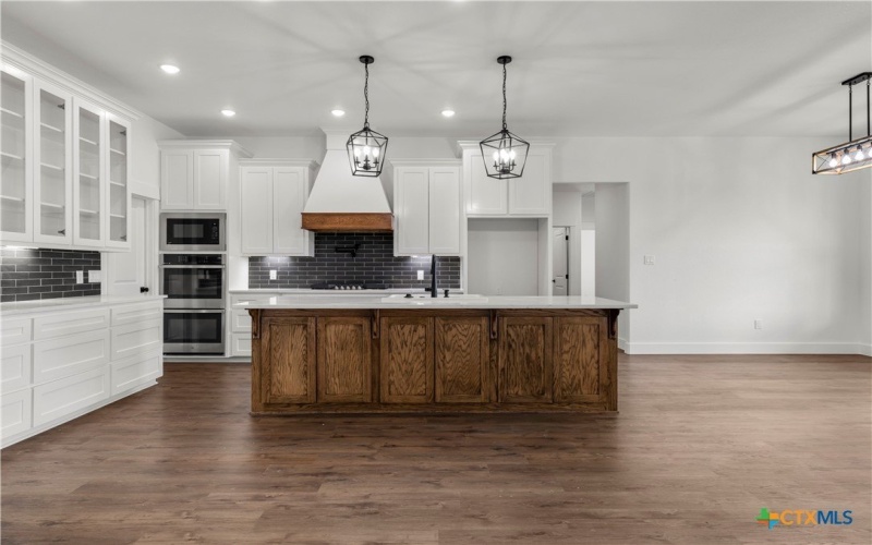 7912 Rock Crest Drive, Moody, TX 76557, 4 Habitaciones Habitaciones , ,3 BañosBaños,Residential,En Venta,7912 Rock Crest Drive,0,595326