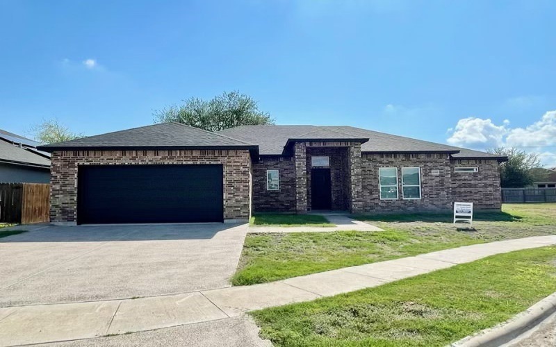 6918 Pacific Way, Corpus Christi, TX 78414, 4 Bedrooms Bedrooms, ,3 BathroomsBathrooms,Residential,For Sale,6918 Pacific Way,0,466389