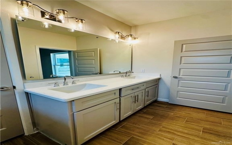 908 38th Street, San Juan, TX 78589, 3 Habitaciones Habitaciones , ,2 BañosBaños,Residential,En Venta,908 38th Street,0,483376