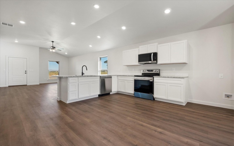 1319 N Chicago Avenue, Lubbock, TX 79416, 3 Bedrooms Bedrooms, ,2 BathroomsBathrooms,Residential,For Sale,1319 N Chicago Avenue,0,202561816