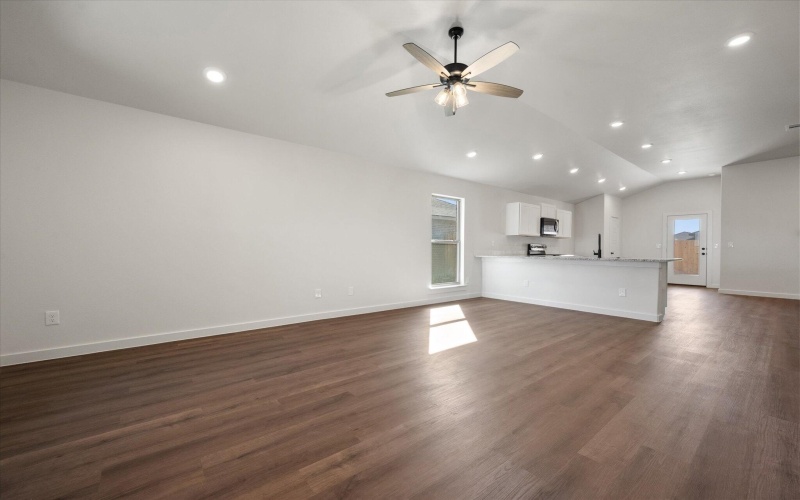 1319 N Chicago Avenue, Lubbock, TX 79416, 3 Bedrooms Bedrooms, ,2 BathroomsBathrooms,Residential,For Sale,1319 N Chicago Avenue,0,202561816