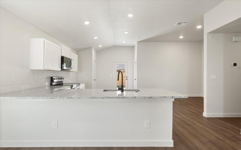 1319 N Chicago Avenue, Lubbock, TX 79416, 3 Bedrooms Bedrooms, ,2 BathroomsBathrooms,Residential,For Sale,1319 N Chicago Avenue,0,202561816