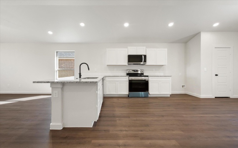 1319 N Chicago Avenue, Lubbock, TX 79416, 3 Bedrooms Bedrooms, ,2 BathroomsBathrooms,Residential,For Sale,1319 N Chicago Avenue,0,202561816