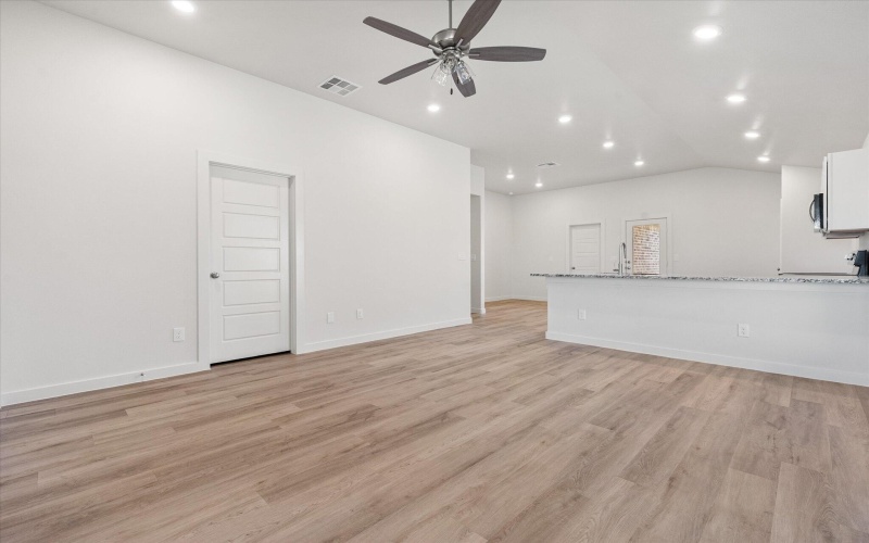 1321 N Chicago Avenue, Lubbock, TX 79416, 3 Habitaciones Habitaciones , ,2 BañosBaños,Residential,En Venta,1321 N Chicago Avenue,0,202561817