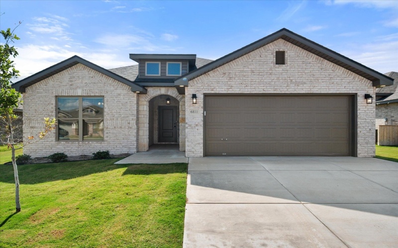6811 54th Street, Lubbock, TX 79407, 4 Bedrooms Bedrooms, ,2 BathroomsBathrooms,Residential,For Sale,6811 54th Street,0,202561819