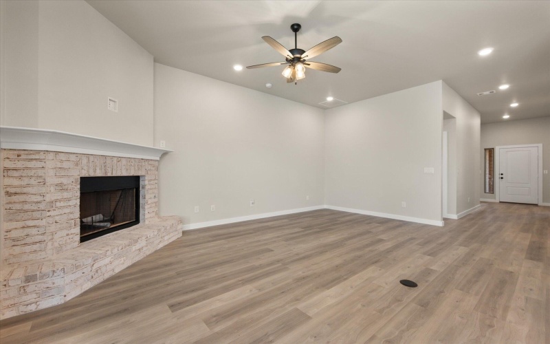 6811 54th Street, Lubbock, TX 79407, 4 Bedrooms Bedrooms, ,2 BathroomsBathrooms,Residential,For Sale,6811 54th Street,0,202561819