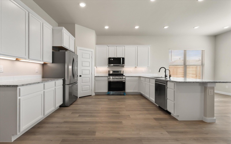 6811 54th Street, Lubbock, TX 79407, 4 Bedrooms Bedrooms, ,2 BathroomsBathrooms,Residential,For Sale,6811 54th Street,0,202561819