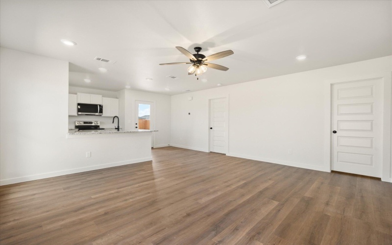 6303 Volney Avenue, Lubbock, TX 79407, 2 Habitaciones Habitaciones , ,2 BañosBaños,Residential,En Venta,6303 Volney Avenue,0,202561820