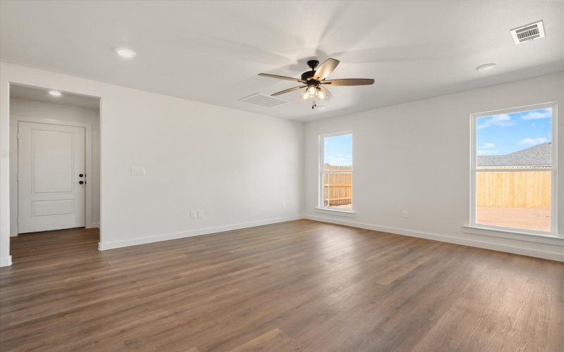 6303 Volney Avenue, Lubbock, TX 79407, 2 Habitaciones Habitaciones , ,2 BañosBaños,Residential,En Venta,6303 Volney Avenue,0,202561820
