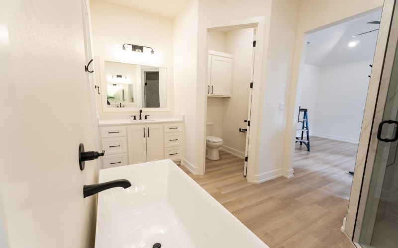 5838 111th Street, Lubbock, TX 79424, 4 Bedrooms Bedrooms, ,3 BathroomsBathrooms,Residential,For Sale,5838 111th Street,0,202561837