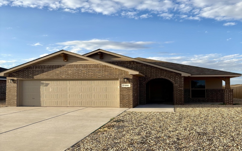 7208 35th Street, Lubbock, TX 79407, 3 Bedrooms Bedrooms, ,2 BathroomsBathrooms,Residential,For Sale,7208 35th Street,0,202561848