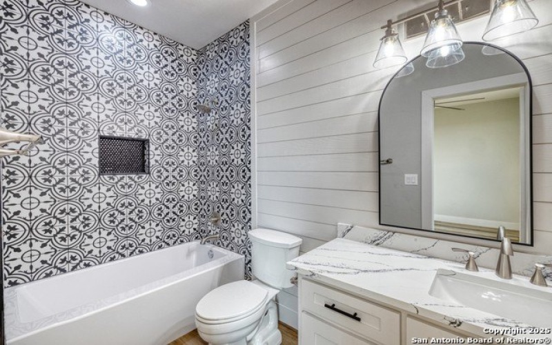 58 Greystone Hills Circle, Uvalde, TX 78801, 4 Bedrooms Bedrooms, ,3 BathroomsBathrooms,Residential,For Sale,58 Greystone Hills Circle,0,1915566