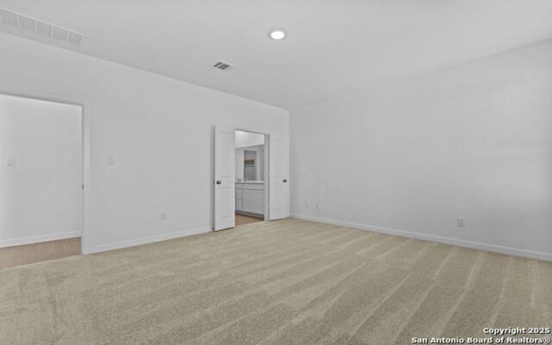 726 Bee Ridge Pt, New Braunfels, TX 78130, 4 Habitaciones Habitaciones , ,2 BañosBaños,Residential,En Venta,726 Bee Ridge Pt,0,1915653