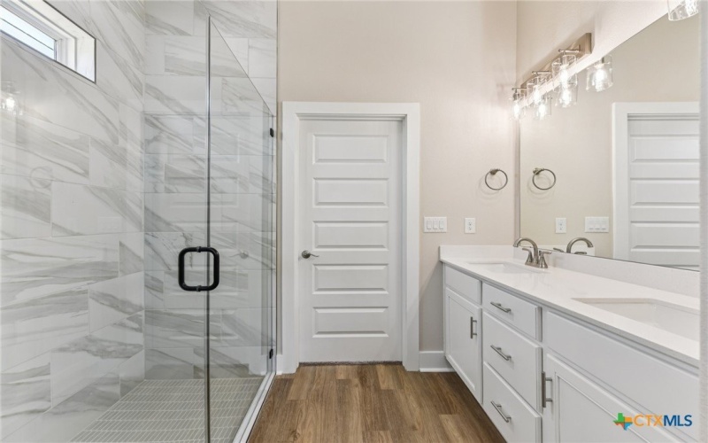 855 Cypress Lane, Cottonwood Shores, TX 78657, 3 Habitaciones Habitaciones , ,2 BañosBaños,Residential,En Venta,855 Cypress Lane,0,595343