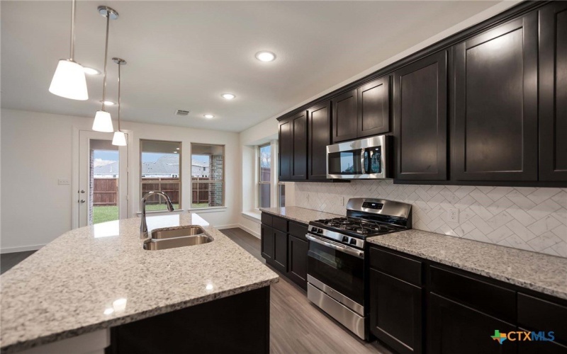 203 Bodensee Place, New Braunfels, TX 78130, 3 Habitaciones Habitaciones , ,2 BañosBaños,Residential,En Venta,203 Bodensee Place,0,595385