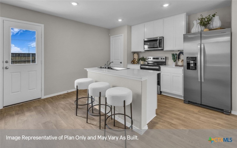 722 JENNIFER Way, New Braunfels, TX 78130, 5 Habitaciones Habitaciones , ,3 BañosBaños,Residential,En Venta,722 JENNIFER Way,0,595427