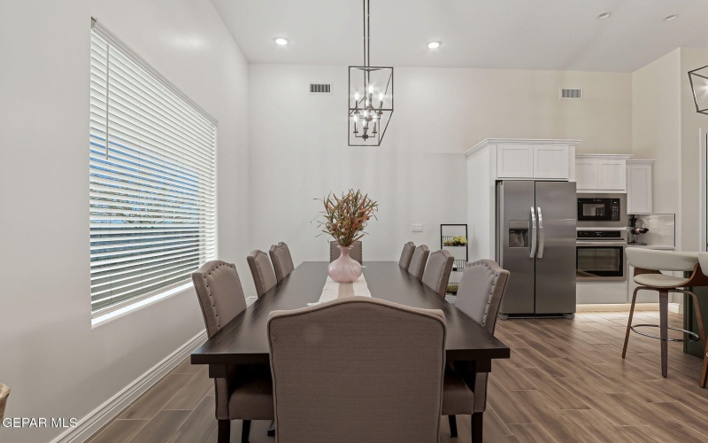 12868 PRESTBURY Avenue, El Paso, TX 79928, 4 Habitaciones Habitaciones , ,2 BañosBaños,Residential,En Venta,12868 PRESTBURY Avenue,0,932116