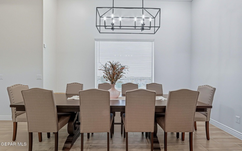 12868 PRESTBURY Avenue, El Paso, TX 79928, 4 Habitaciones Habitaciones , ,2 BañosBaños,Residential,En Venta,12868 PRESTBURY Avenue,0,932116