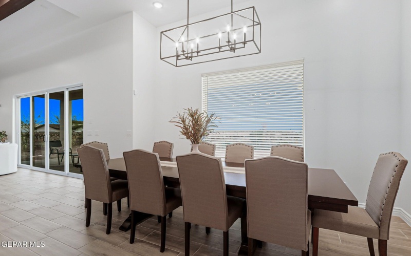 12868 PRESTBURY Avenue, El Paso, TX 79928, 4 Habitaciones Habitaciones , ,2 BañosBaños,Residential,En Venta,12868 PRESTBURY Avenue,0,932116