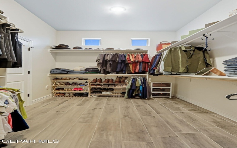 12868 PRESTBURY Avenue, El Paso, TX 79928, 4 Habitaciones Habitaciones , ,2 BañosBaños,Residential,En Venta,12868 PRESTBURY Avenue,0,932116