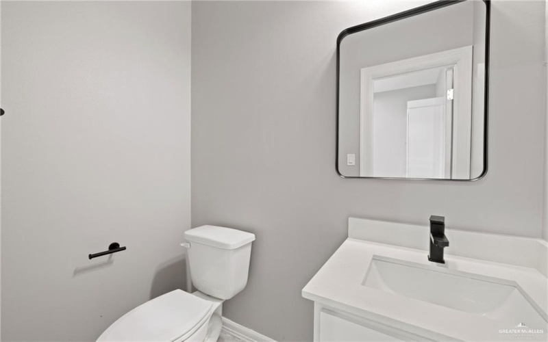 1712 Diplomat Drive, Edinburg, TX 78542, 3 Habitaciones Habitaciones , ,2 BañosBaños,Residential,En Venta,1712 Diplomat Drive,0,483462