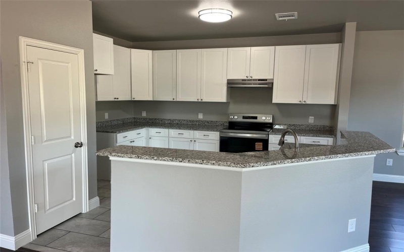 4340 M Avenue, Fort Worth, TX 76105, 3 Habitaciones Habitaciones , ,2 BañosBaños,Residential,En Venta,4340 M Avenue,0,21081411