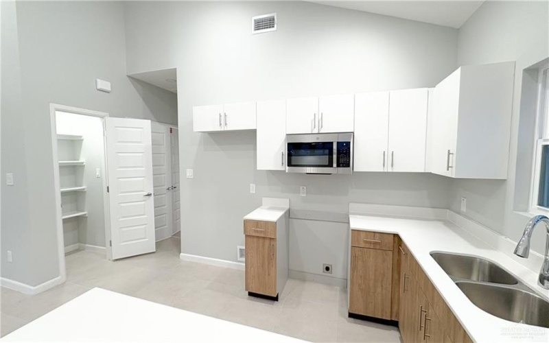 612 Oriole Road, Weslaco, TX 78596, ,Residential Multi Family,For Sale,612 Oriole Road,0,459470