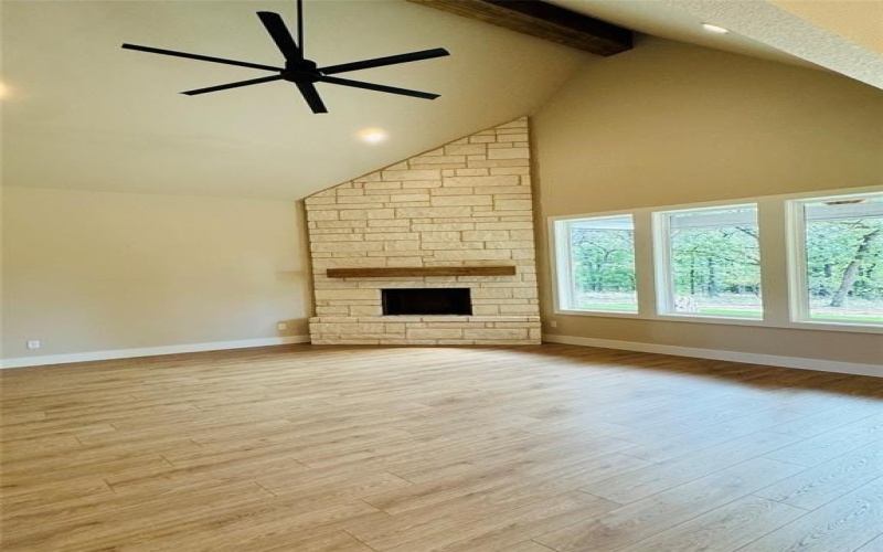 1060 Arbor Vista Drive, Azle, TX 76020, 4 Habitaciones Habitaciones , ,2 BañosBaños,Residential,En Venta,1060 Arbor Vista Drive,0,21085662